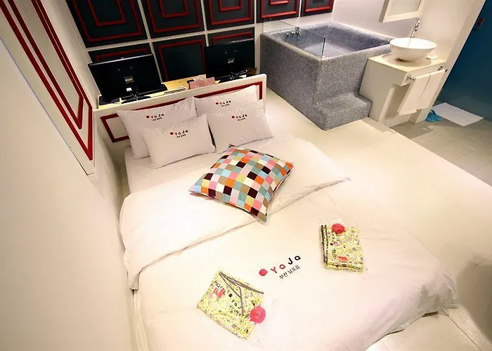 Yaja Nampo Lotte Department 汽车旅馆